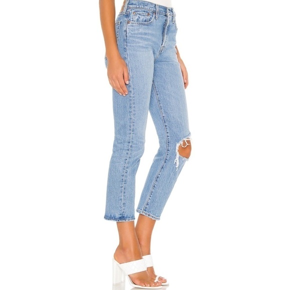 Levi’s Wedgie Fit Straight Leg High Waisted Jeans - Picture 2 of 14